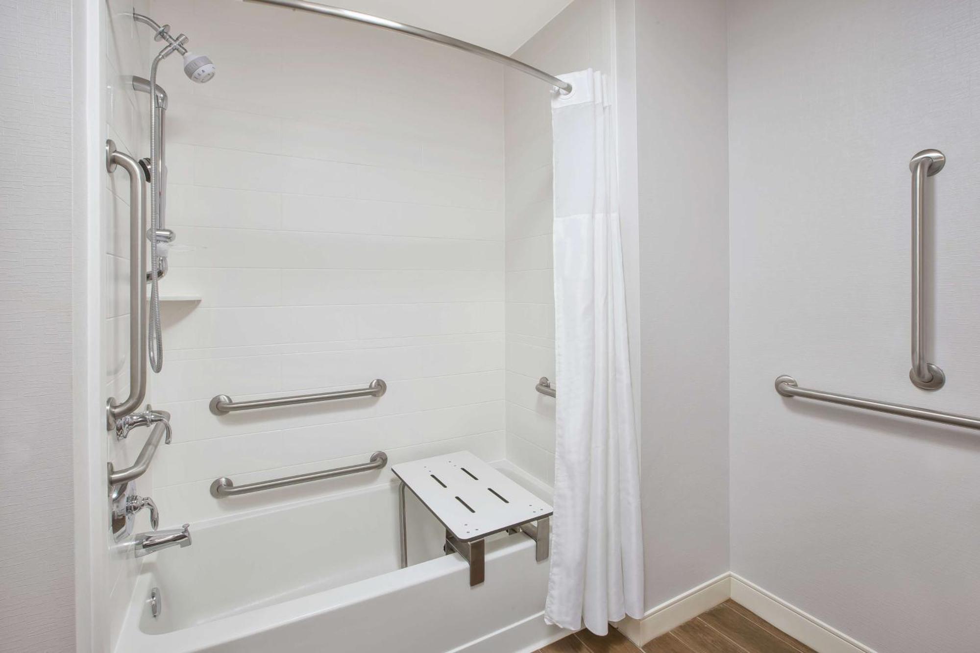 Hampton Inn & Suites Oakwood Village-Cleveland Kültér fotó